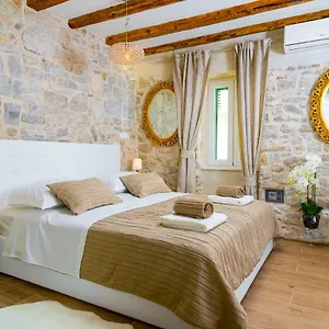 Lux Aurelius In Centre Old Town Gasthof Split